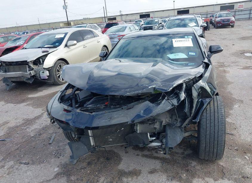 Photo 6 of 2019 Chevrolet Camaro 2LT (VIN 1G1FD1RS6K0111012)