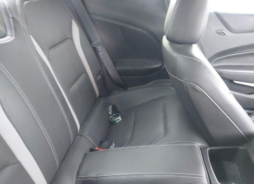 Photo 8 of 2019 Chevrolet Camaro 2LT (VIN 1G1FD1RS6K0111012)