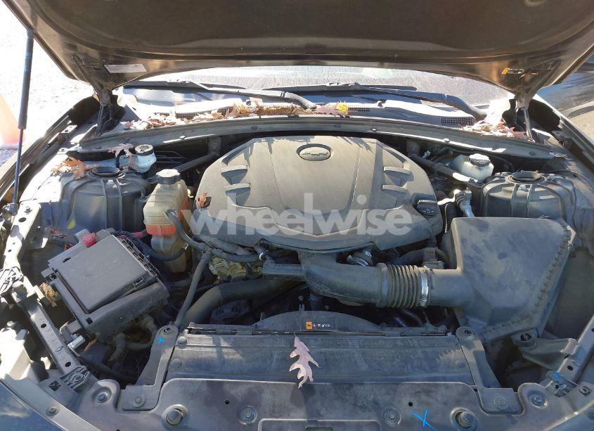 Photo 10 of 2019 Chevrolet Camaro 3LT (VIN 1G1FD1RS6K0133527)