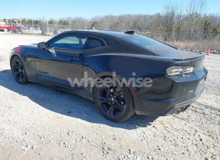 Photo 3 of 2019 Chevrolet Camaro 3LT (VIN 1G1FD1RS6K0133527)