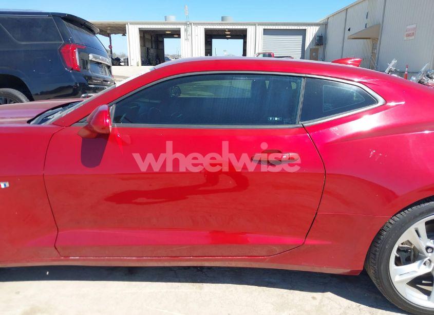 Photo 14 of 2016 Chevrolet Camaro 2LT (VIN 1G1FD1RS7G0140820)