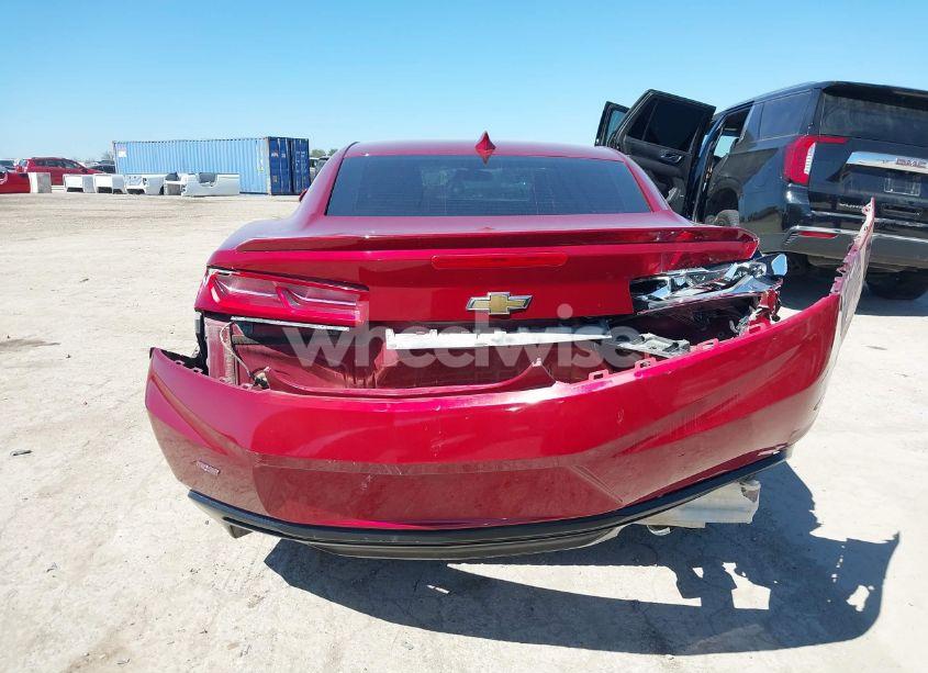 Photo 16 of 2016 Chevrolet Camaro 2LT (VIN 1G1FD1RS7G0140820)