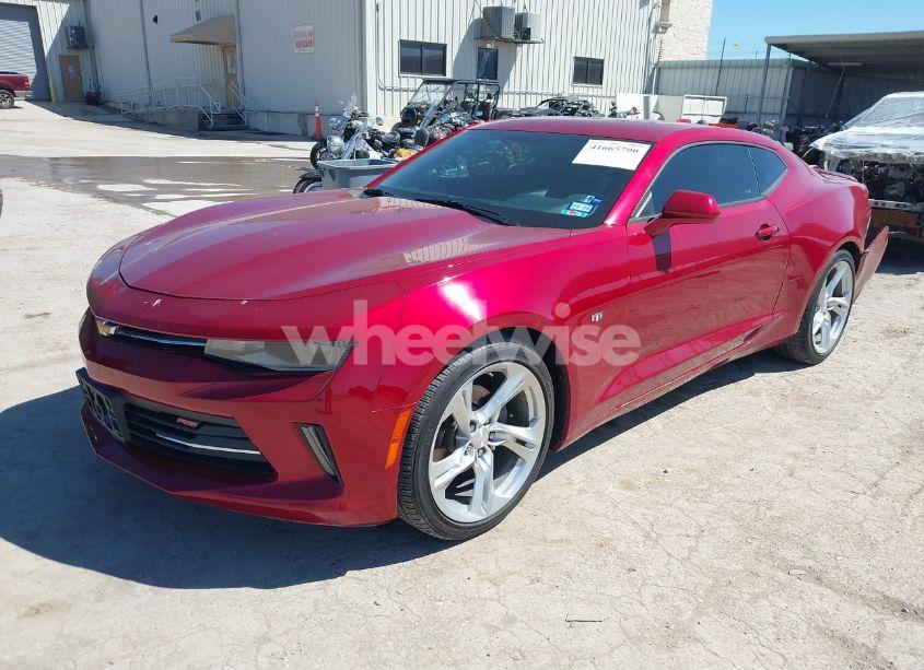 Photo 2 of 2016 Chevrolet Camaro 2LT (VIN 1G1FD1RS7G0140820)