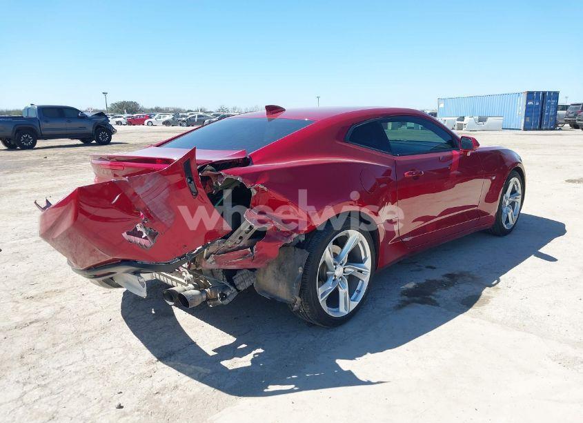 Photo 4 of 2016 Chevrolet Camaro 2LT (VIN 1G1FD1RS7G0140820)