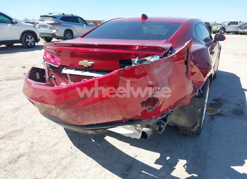 Photo 6 of 2016 Chevrolet Camaro 2LT (VIN 1G1FD1RS7G0140820)