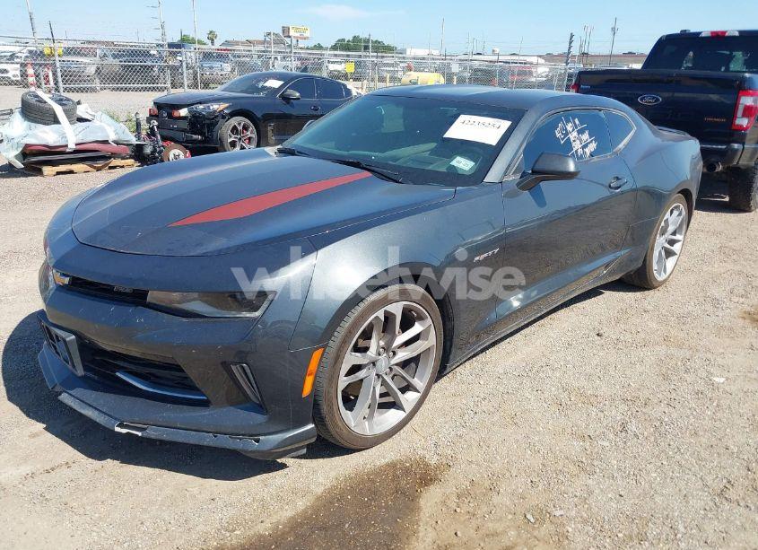 Photo 2 of 2017 Chevrolet Camaro 2LT (VIN 1G1FD1RS7H0158512)
