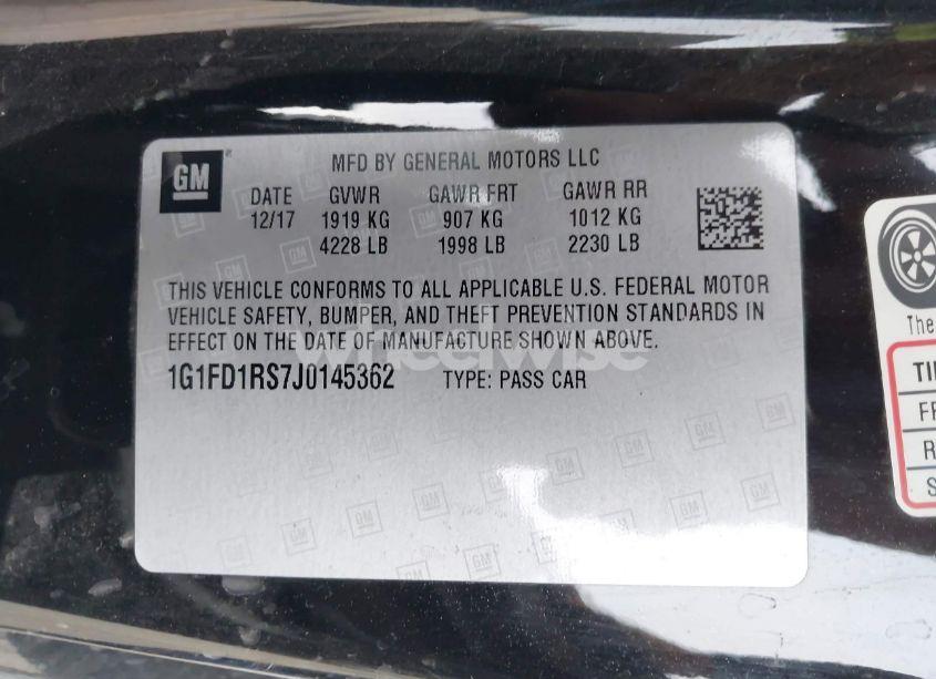 Photo 9 of 2018 Chevrolet Camaro 2LT (VIN 1G1FD1RS7J0145362)