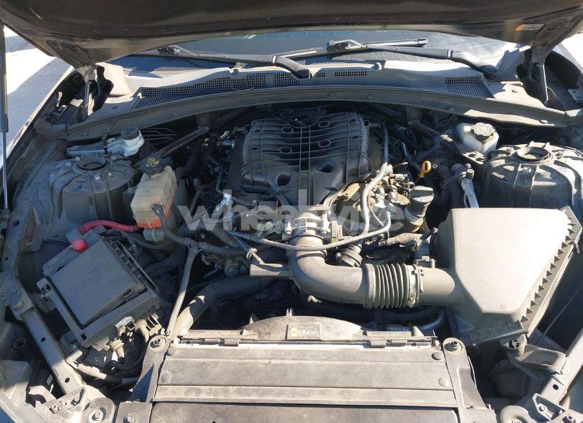 Photo 10 of 2016 Chevrolet Camaro 2LT (VIN 1G1FD1RS8G0136629)