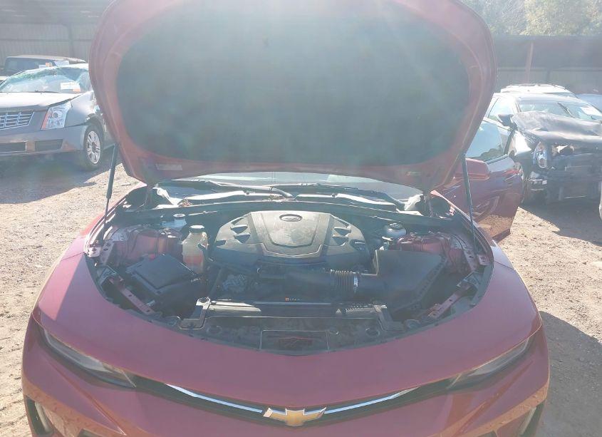 Photo 10 of 2018 Chevrolet Camaro 2LT (VIN 1G1FD1RS8J0127663)