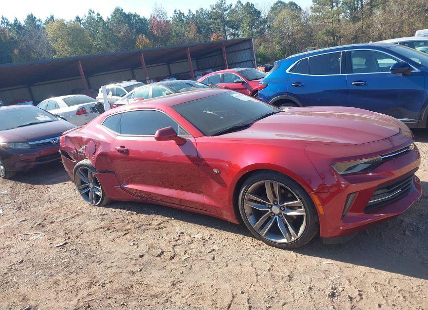 Photo 13 of 2018 Chevrolet Camaro 2LT (VIN 1G1FD1RS8J0127663)