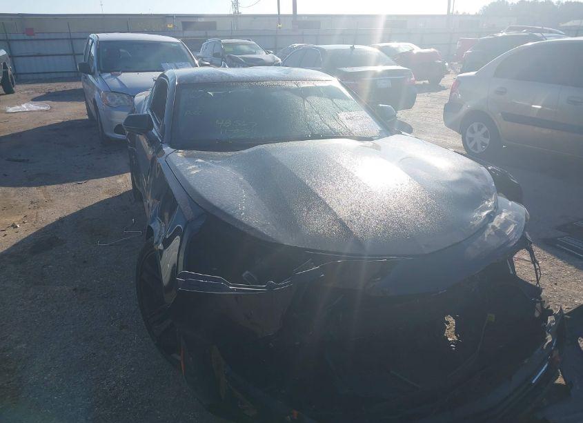 2016 Chevrolet Camaro 2LT (VIN 1G1FD1RS9G0120309) main photo