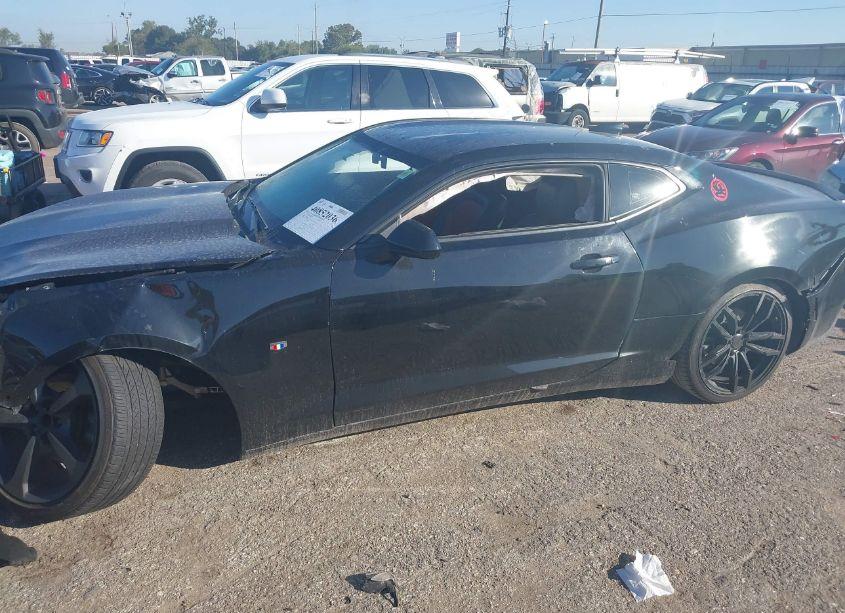 Photo 13 of 2016 Chevrolet Camaro 2LT (VIN 1G1FD1RS9G0120309)