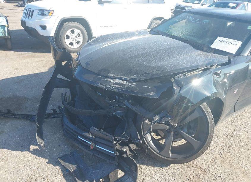 Photo 6 of 2016 Chevrolet Camaro 2LT (VIN 1G1FD1RS9G0120309)