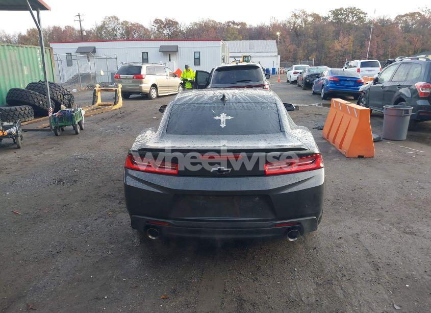 Photo 16 of 2016 Chevrolet Camaro 2LT (VIN 1G1FD1RS9G0143279)