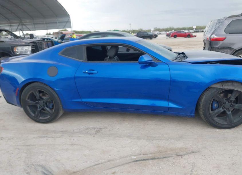 Photo 14 of 2017 Chevrolet Camaro 2LT (VIN 1G1FD1RS9H0126080)