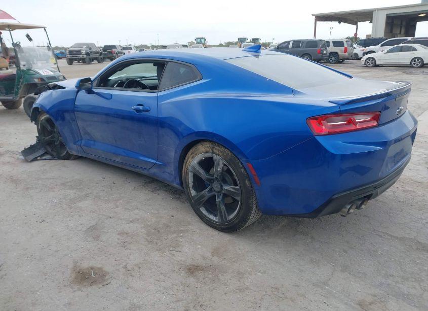 Photo 3 of 2017 Chevrolet Camaro 2LT (VIN 1G1FD1RS9H0126080)