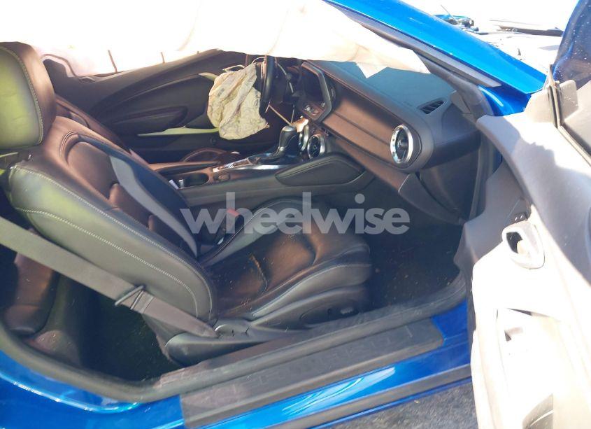 Photo 5 of 2016 Chevrolet Camaro 2LT (VIN 1G1FD1RSXG0148944)