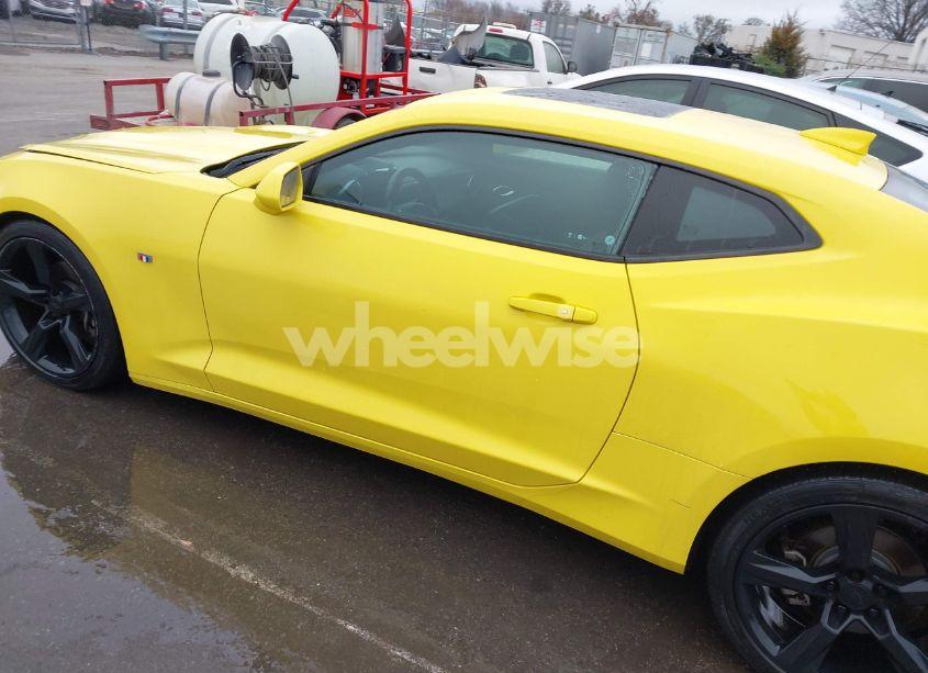 Photo 14 of 2016 Chevrolet Camaro 2LT (VIN 1G1FD1RSXG0159524)