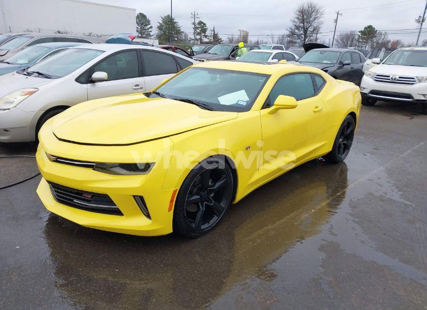 Photo 2 of 2016 Chevrolet Camaro 2LT (VIN 1G1FD1RSXG0159524)