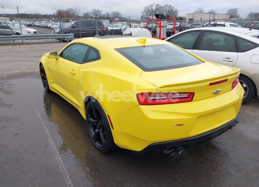 Photo 3 of 2016 Chevrolet Camaro 2LT (VIN 1G1FD1RSXG0159524)