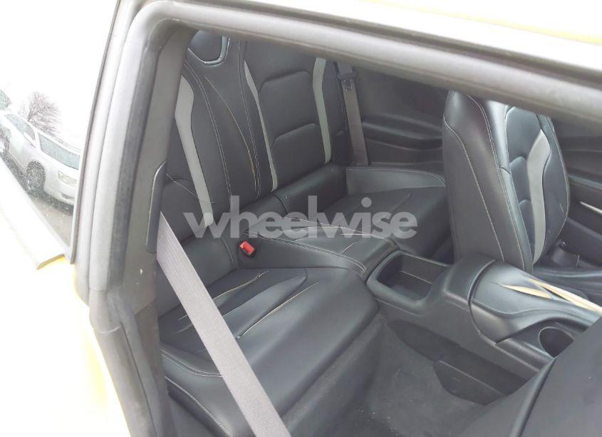 Photo 8 of 2016 Chevrolet Camaro 2LT (VIN 1G1FD1RSXG0159524)