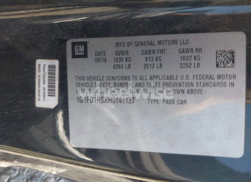 Photo 9 of 2017 Chevrolet Camaro 2LT (VIN 1G1FD1RSXH0141137)