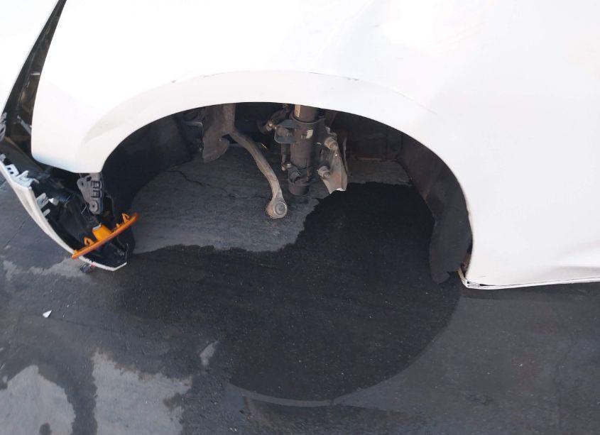 Photo 6 of 2017 Chevrolet Camaro 2LT (VIN 1G1FD1RSXH0214572)