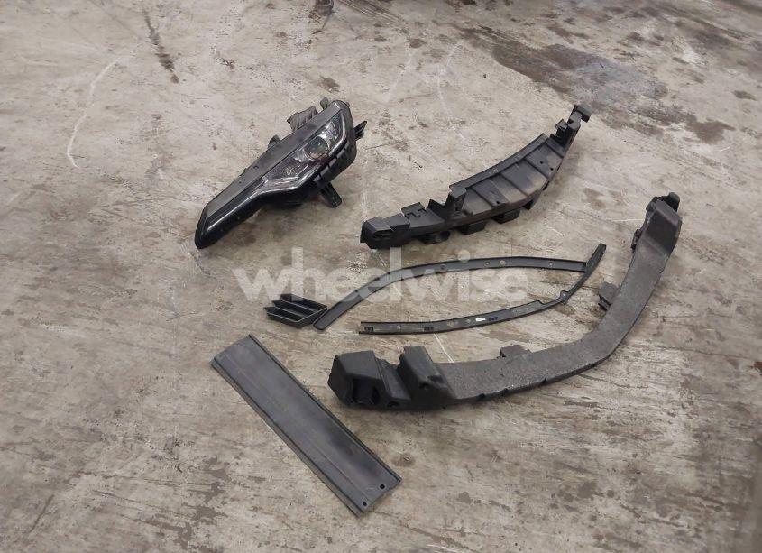 Photo 12 of 2021 Chevrolet Camaro RWD 2LT (VIN 1G1FD1RSXM0104809)