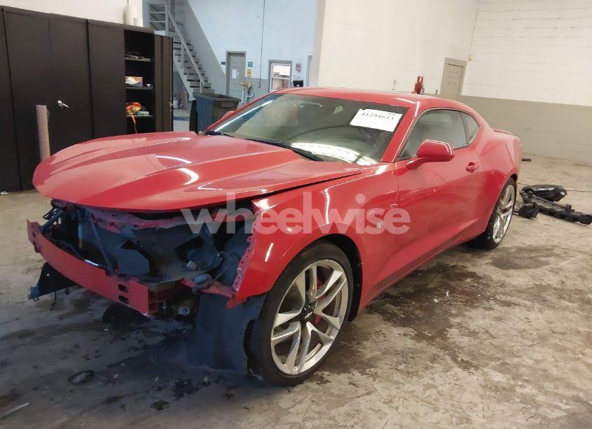 Photo 2 of 2021 Chevrolet Camaro RWD 2LT (VIN 1G1FD1RSXM0104809)