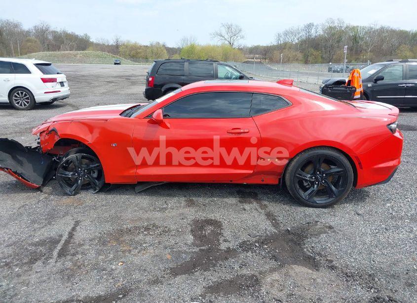 Photo 14 of 2021 Chevrolet Camaro RWD 2LT (VIN 1G1FD1RSXM0131203)