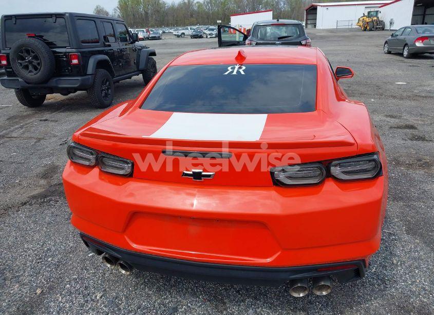 Photo 16 of 2021 Chevrolet Camaro RWD 2LT (VIN 1G1FD1RSXM0131203)