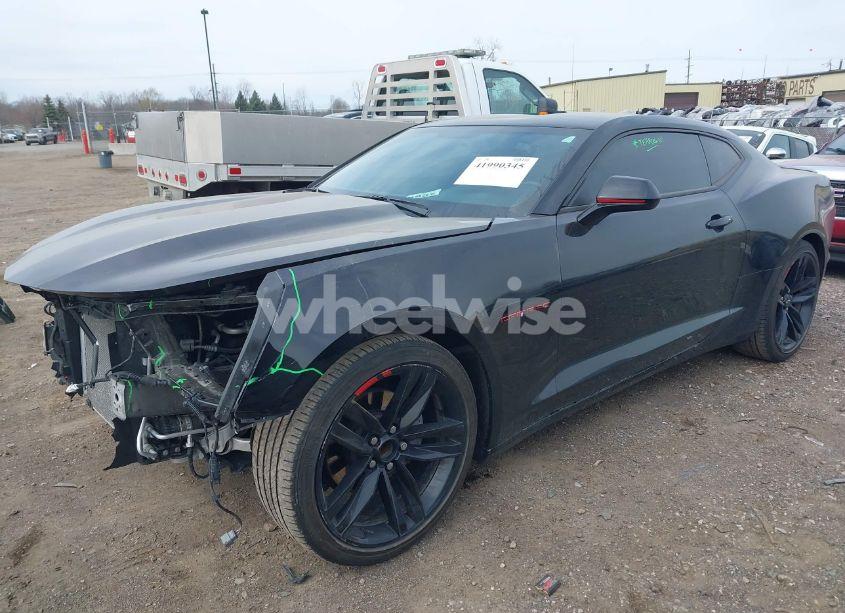 Photo 2 of 2023 Chevrolet Camaro RWD 2LT (VIN 1G1FD1RX6P0133885)