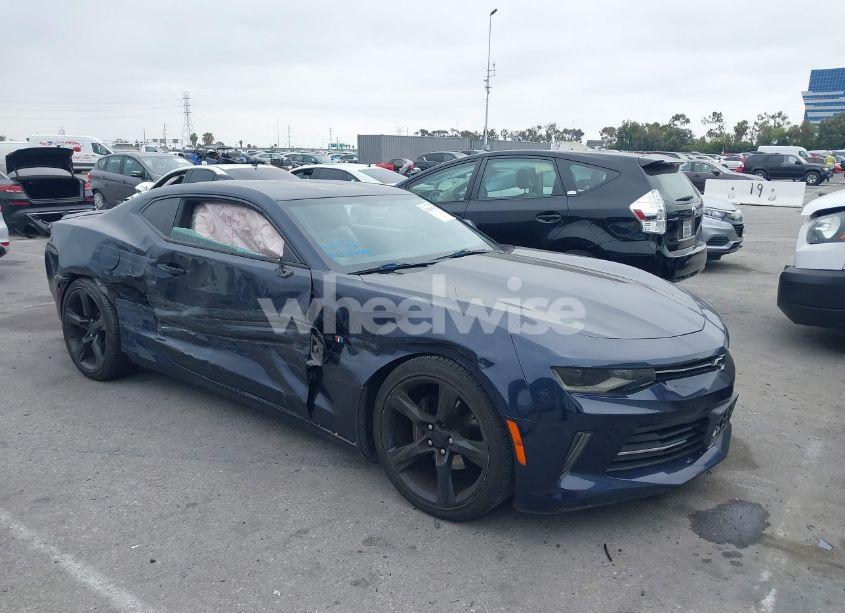 2016 Chevrolet Camaro 2LT (VIN 1G1FD1RXXG0162676) main photo
