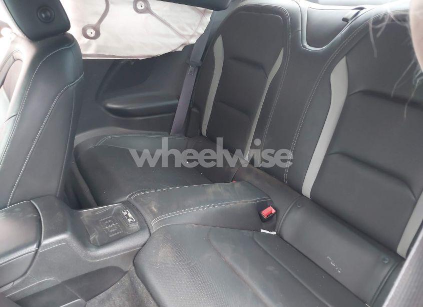 Photo 8 of 2016 Chevrolet Camaro 2LT (VIN 1G1FD1RXXG0162676)