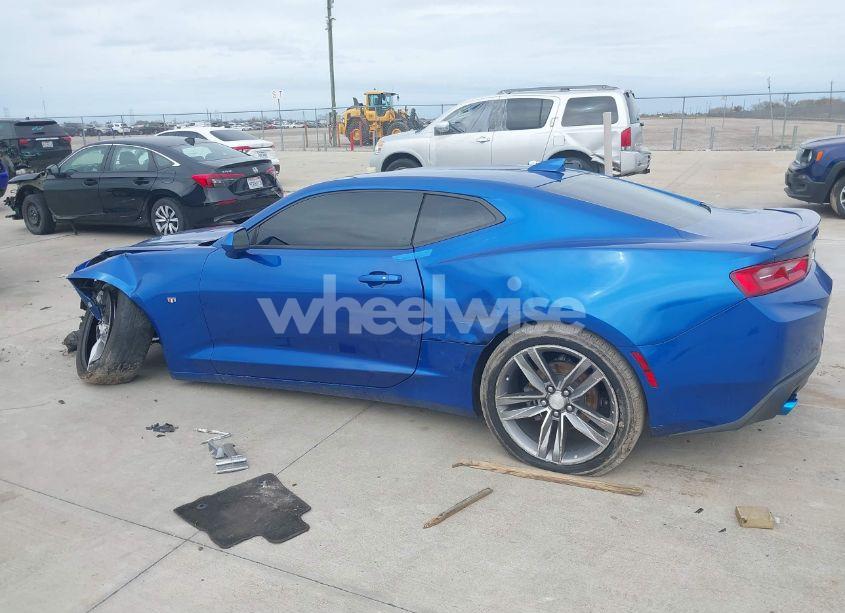 Photo 14 of 2017 Chevrolet Camaro 2LT (VIN 1G1FD1RXXH0169936)