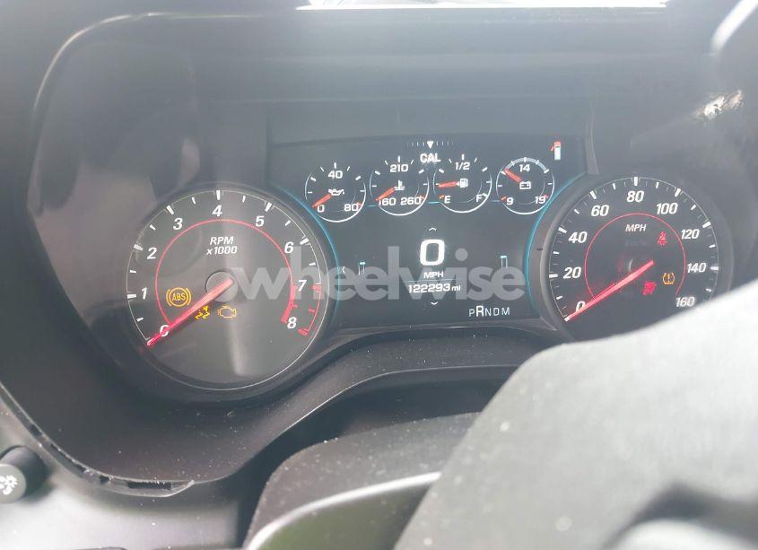 Photo 7 of 2017 Chevrolet Camaro 2LT (VIN 1G1FD1RXXH0169936)