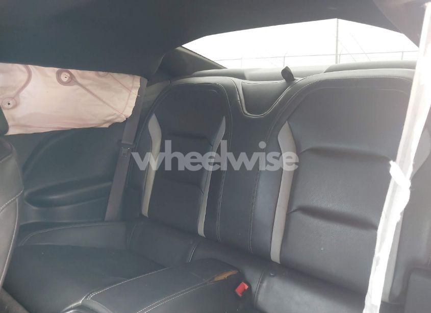 Photo 8 of 2017 Chevrolet Camaro 2LT (VIN 1G1FD1RXXH0169936)