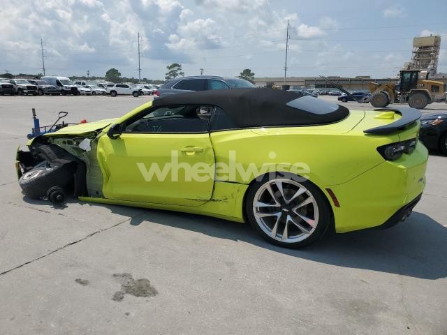 2021 CHEVROLET CAMARO LT (VIN 1G1FD3DS0M0100013) main photo