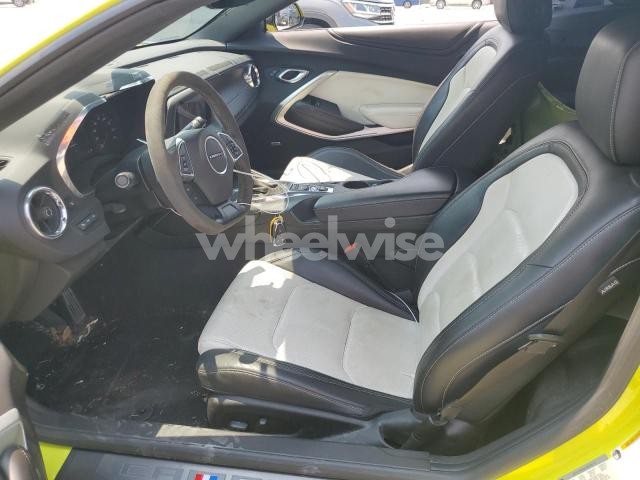 Photo 7 of 2021 CHEVROLET CAMARO LT (VIN 1G1FD3DS0M0100013)