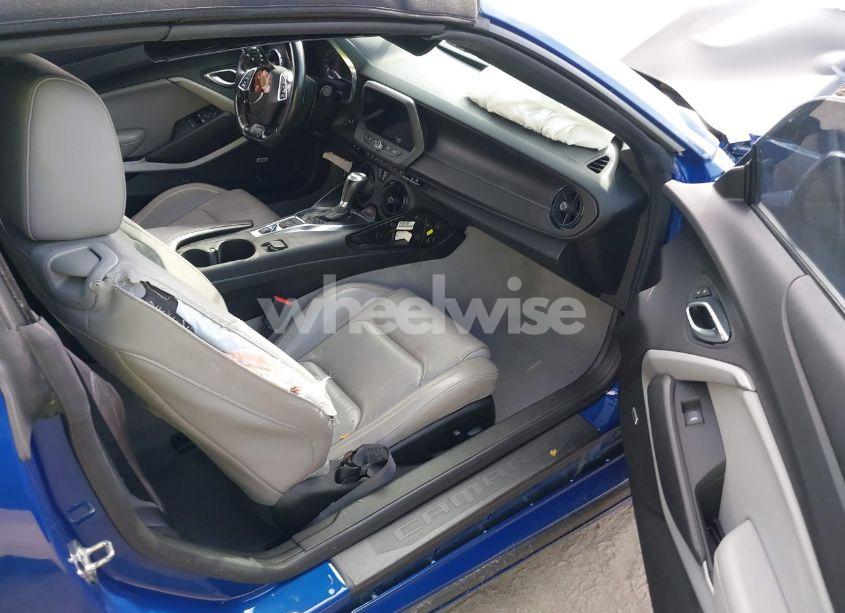 Photo 5 of 2019 Chevrolet Camaro 2LT (VIN 1G1FD3DS5K0156848)