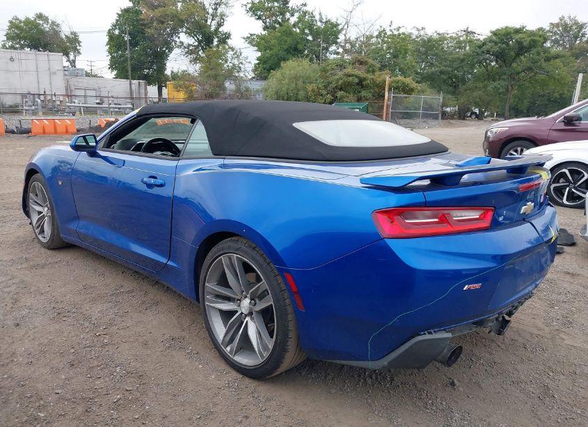Photo 3 of 2016 Chevrolet Camaro 2LT (VIN 1G1FD3DS8G0171710)