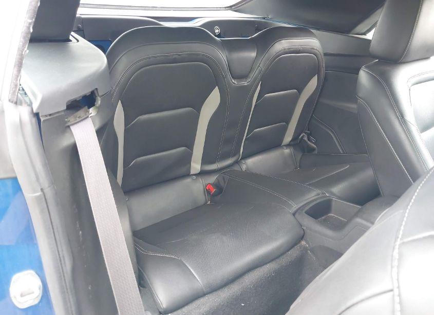 Photo 8 of 2016 Chevrolet Camaro 2LT (VIN 1G1FD3DS8G0171710)