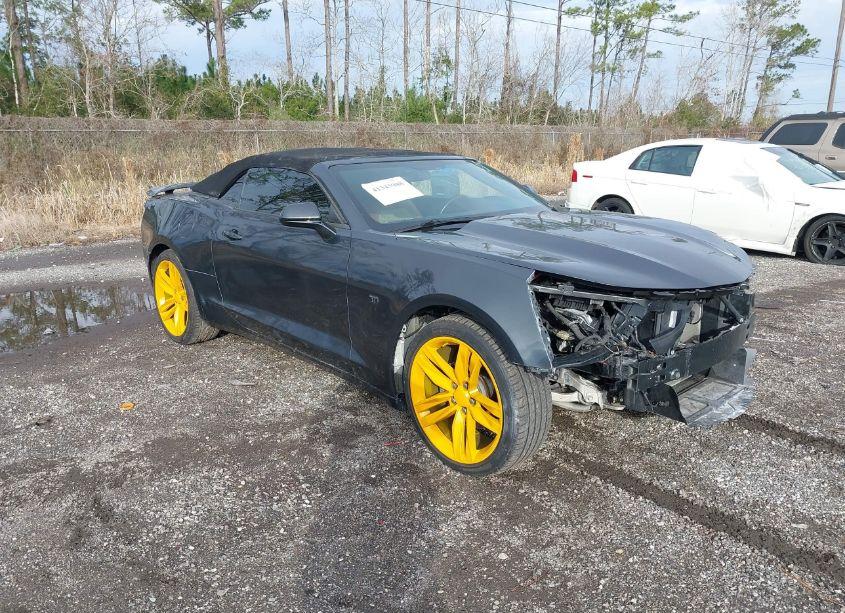 2017 Chevrolet Camaro 2LT (VIN 1G1FD3DS9H0212556) main photo