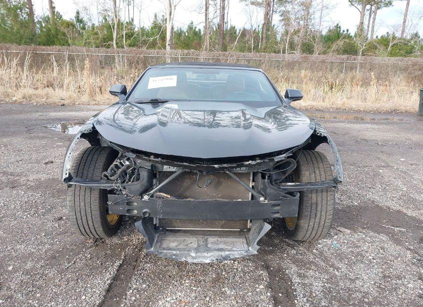 Photo 6 of 2017 Chevrolet Camaro 2LT (VIN 1G1FD3DS9H0212556)