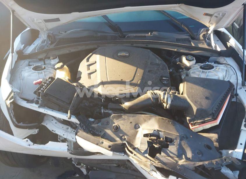 Photo 10 of 2017 Chevrolet Camaro 2LT (VIN 1G1FD3DSXH0108349)