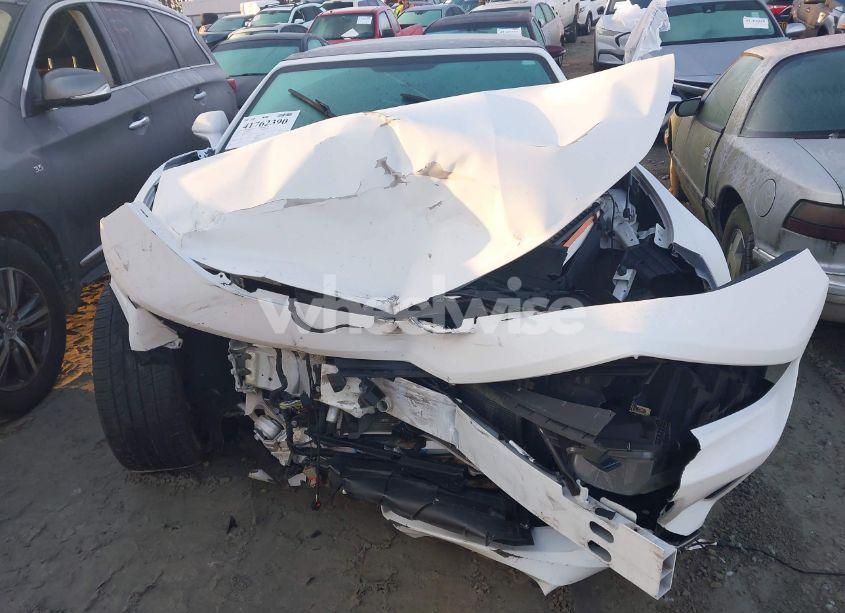 Photo 11 of 2017 Chevrolet Camaro 2LT (VIN 1G1FD3DSXH0108349)