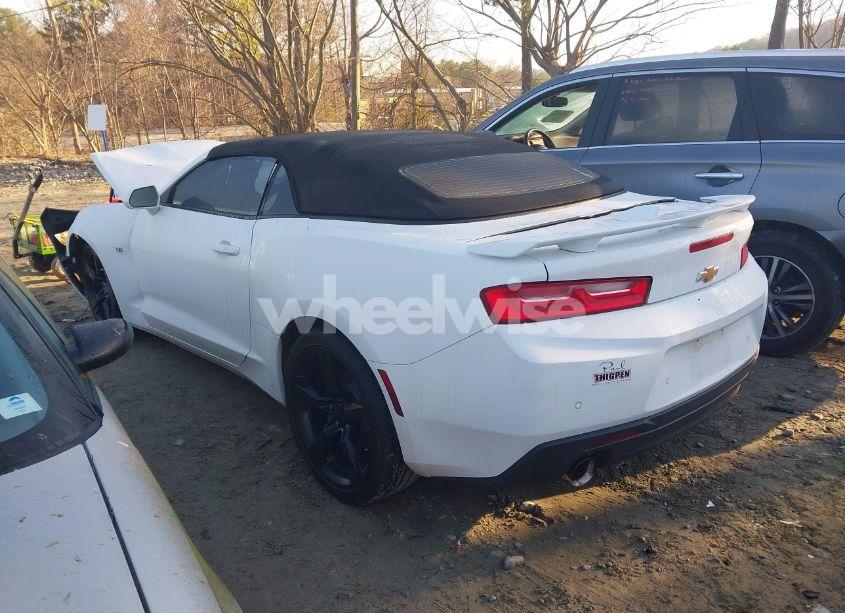 Photo 3 of 2017 Chevrolet Camaro 2LT (VIN 1G1FD3DSXH0108349)