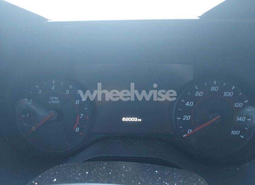 Photo 7 of 2017 Chevrolet Camaro 2LT (VIN 1G1FD3DSXH0108349)