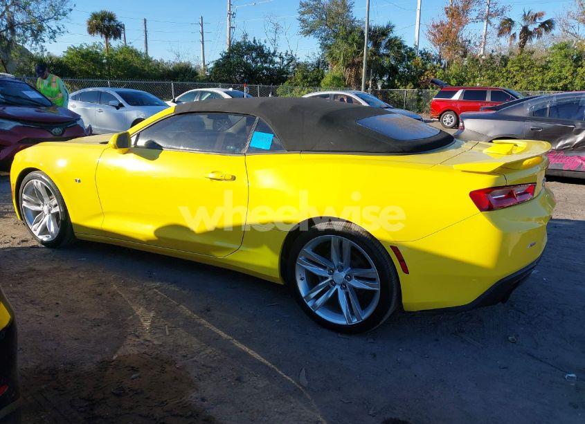 Photo 14 of 2017 Chevrolet Camaro 2LT (VIN 1G1FD3DX4H0133193)