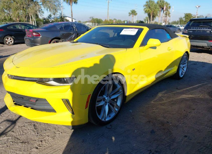 Photo 2 of 2017 Chevrolet Camaro 2LT (VIN 1G1FD3DX4H0133193)